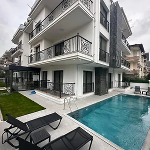 Arti̇m Aparthotel